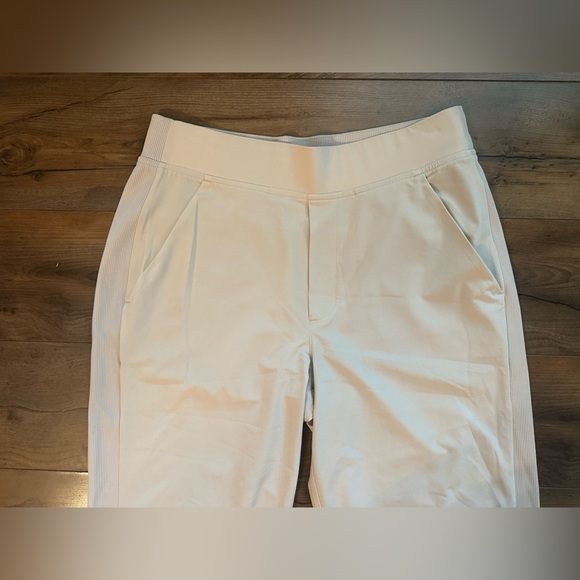 Athleta Brooklyn Mid Rise Ankle Pant – Abalone Beige (Size 4) - Picture 9 of 11